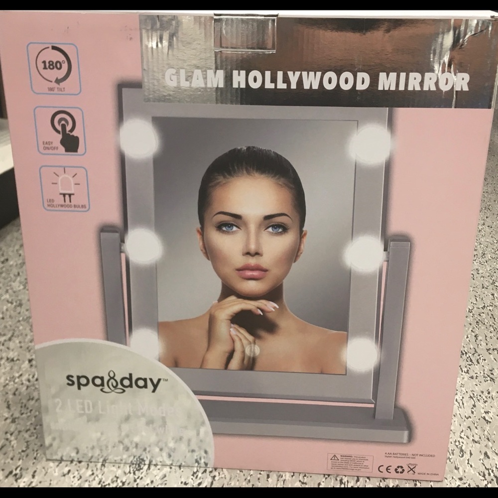 Glamourous Led Hollywood Mirror